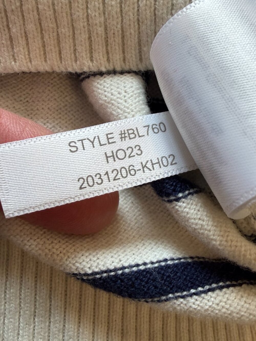 J. Crew Factory Puff-sleeve heart sweater • size medium • BL760 - Picture 7 of 11